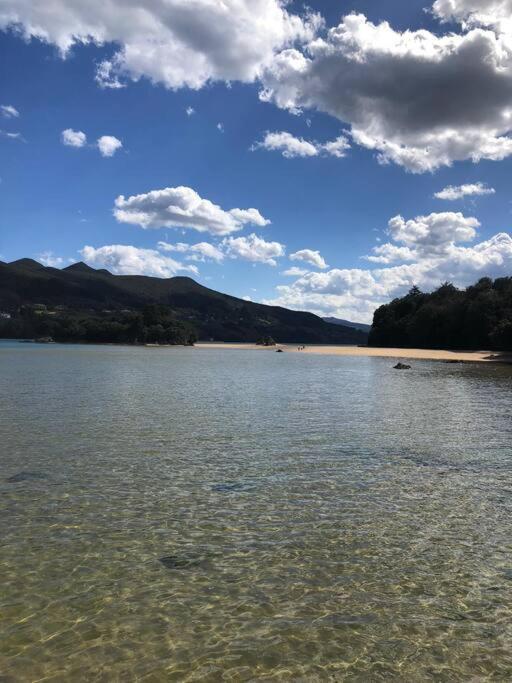 Sokaire De Urdaibai Junto A Mundaka * Sukarrieta